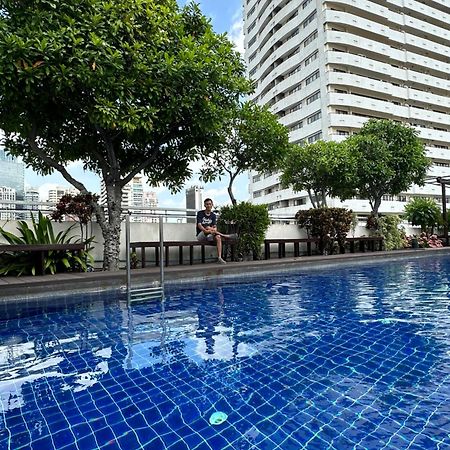Delightful Condo In Central Location At Sukhumvit 49 Бангкок Экстерьер фото