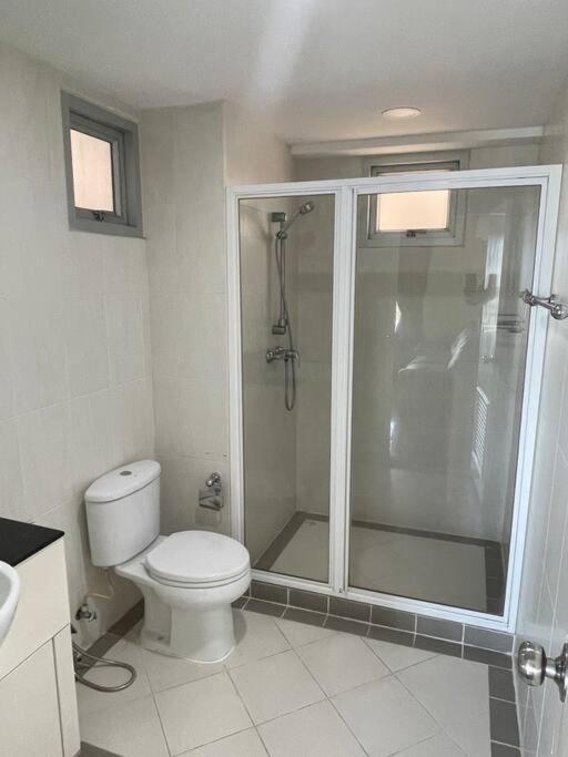 Delightful Condo In Central Location At Sukhumvit 49 Бангкок Экстерьер фото