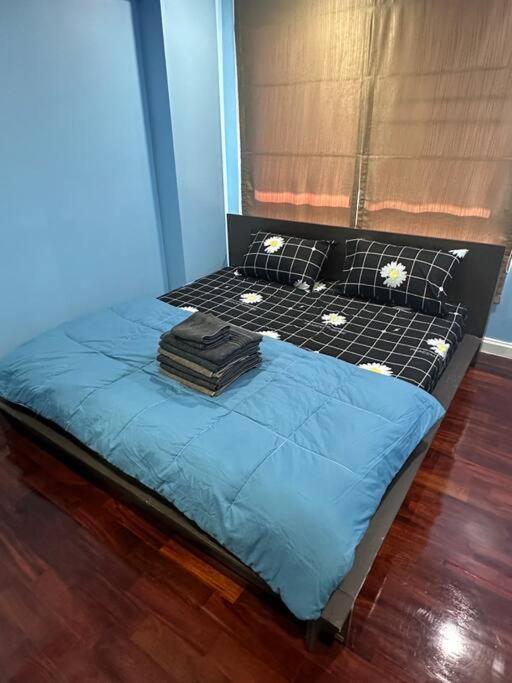 Delightful Condo In Central Location At Sukhumvit 49 Бангкок Экстерьер фото