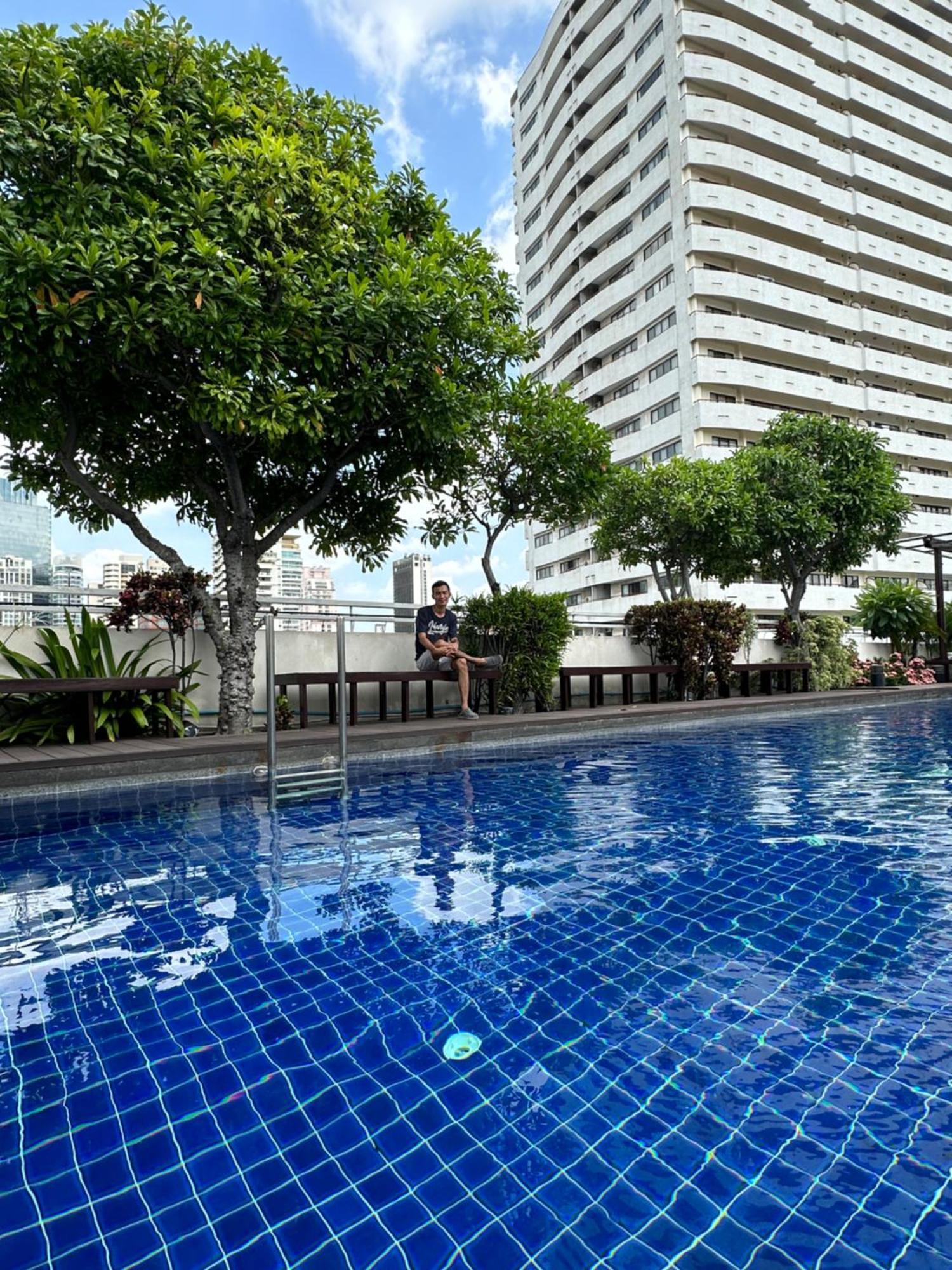 Delightful Condo In Central Location At Sukhumvit 49 Бангкок Экстерьер фото